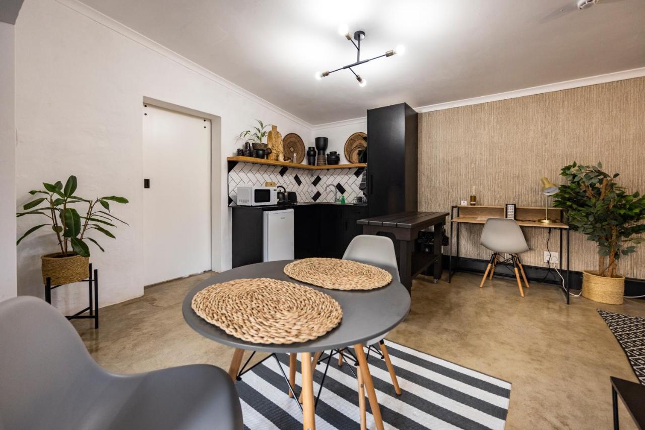 Fever Tree Guesthouse Хиллкрест Экстерьер фото